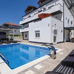 In Okrug Gornji With Sea View, Balcony, Air Conditioning, Wifi 5134-3 Daire *