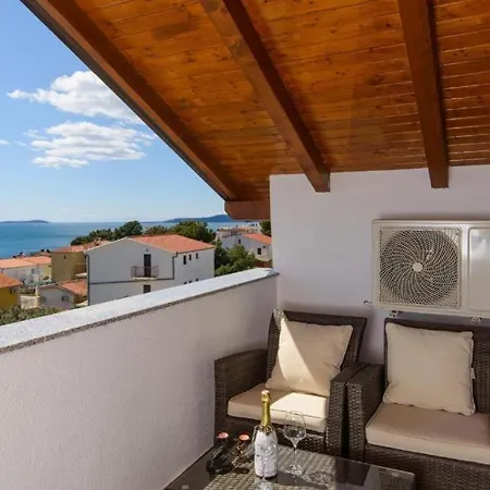 In Okrug Gornji With Sea View, Balcony, Air Conditioning, Wifi 5134-3 Apartman