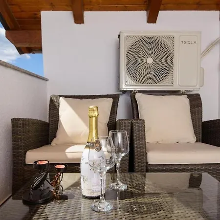 In Okrug Gornji With Sea View, Balcony, Air Conditioning, Wifi 5134-3 Διαμέρισμα *