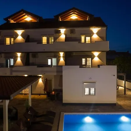 In Okrug Gornji With Sea View, Balcony, Air Conditioning, Wifi 5134-3 *