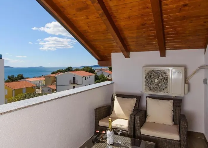 In Okrug Gornji With Sea View, Balcony, Air Conditioning, Wifi 5134-3 Apartament