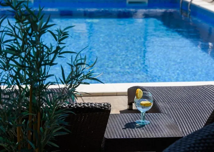 In Okrug Gornji With Sea View, Balcony, Air Conditioning, Wifi 5134-3 Apartament *