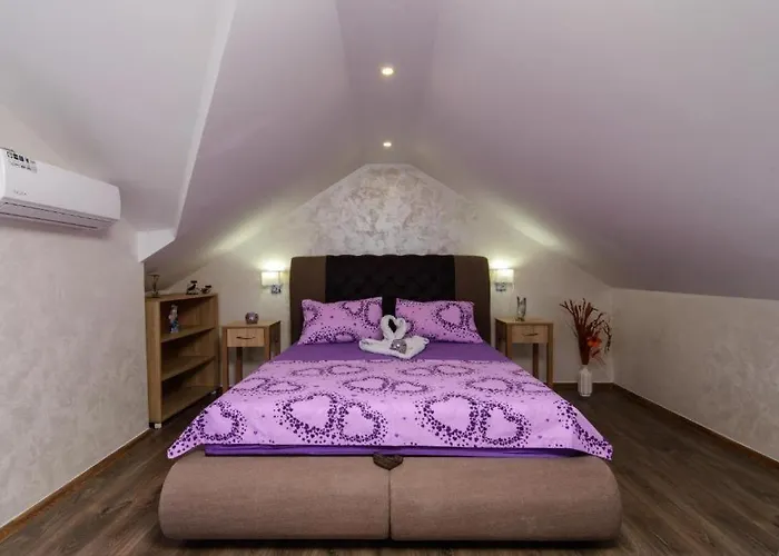 In Okrug Gornji With Sea View, Balcony, Air Conditioning, Wifi 5134-3 Apartament