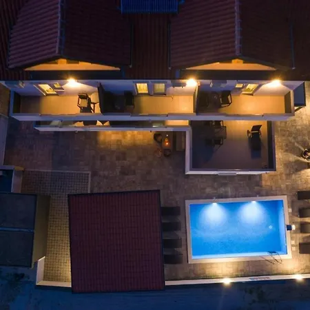 In Okrug Gornji With Sea View, Balcony, Air Conditioning, Wifi 5134-3 * تروغير