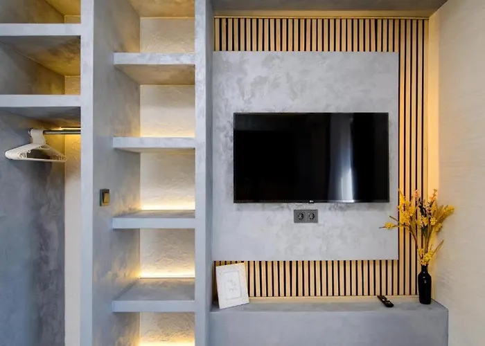 In Okrug Gornji With Sea View, Balcony, Air Conditioning, Wifi 5134-3