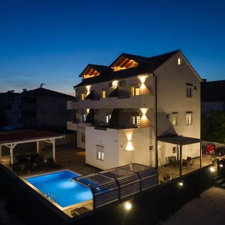 In Okrug Gornji With Sea View, Balcony, Air Conditioning, Wifi 5134-3 * Trogir